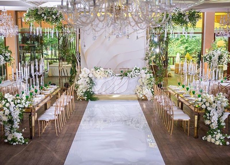 глянцева підлога на весілля